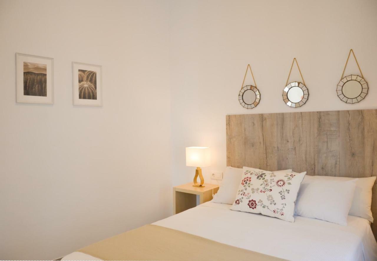 Apartamento Faustino Alvarez Sevilla Eksteriør billede